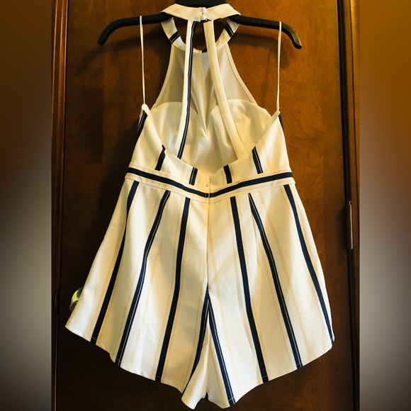 Luxxel size Large romper. Blue, white, tan stripes. Lined, mesh top. Sleeveless - Picture 4 of 7